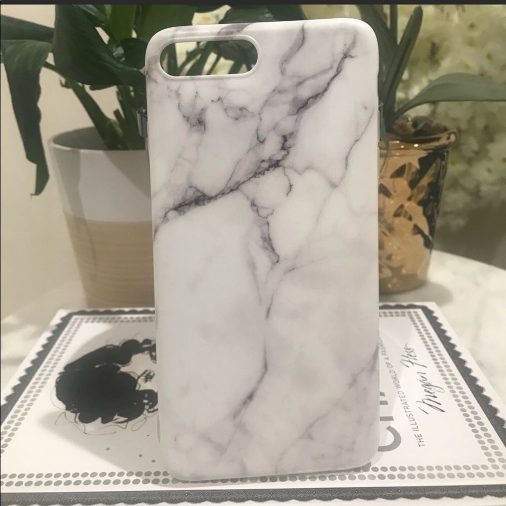 iPhone 7plus marble cases in black or white